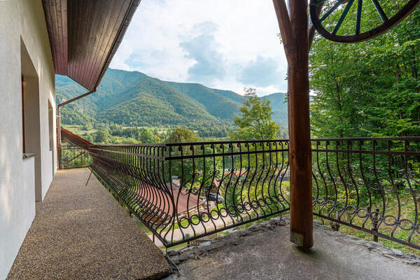 Výhľad na okolie penziónu